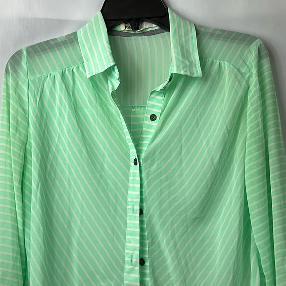 Jolt Mint Green White Stripe Roll Tab Sleeve Button Front Sheer Blouse Top Sz M - Picture 9 of 9